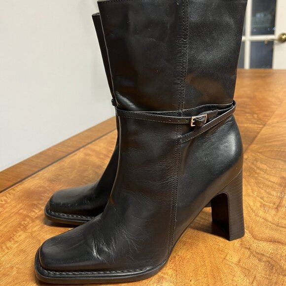 SOLD Bakers Women’s 9 Square Toe Chunky Block Black Leather Mid Calf Boots - Picture 1 of 13
